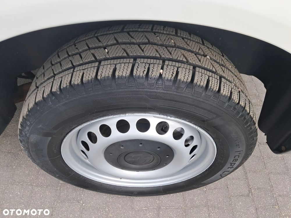 Volkswagen Transporter Caravelle Kurz Comfortline - 21