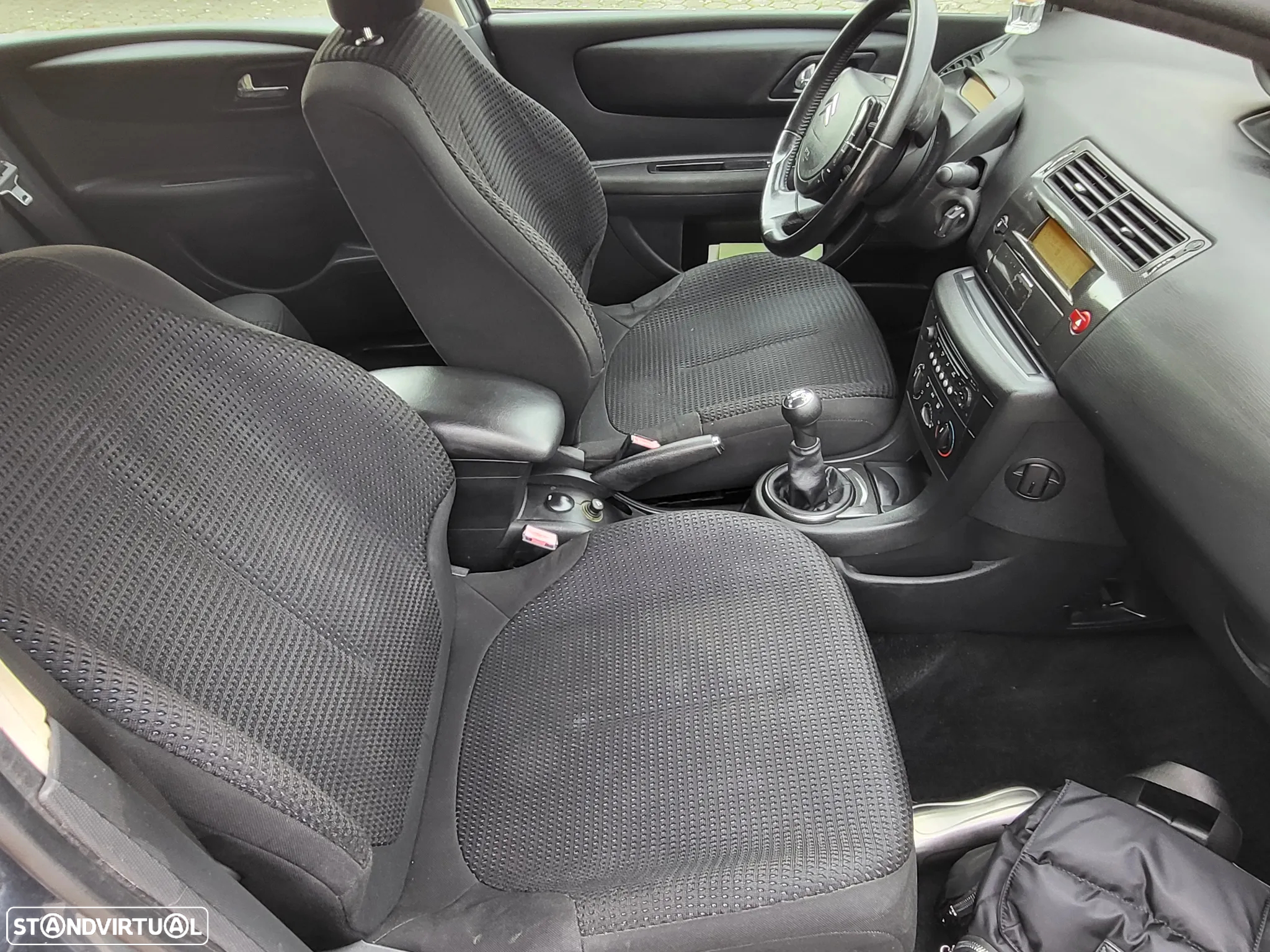 Citroën C4 1.6 HDi VTR Pack - 21