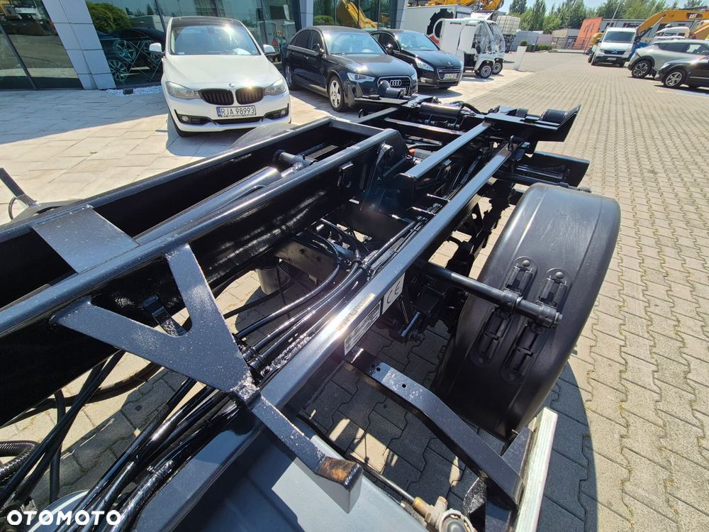 Inny AEBI MT740-S / 4X4 / POJAZD KOMUNALNY / PŁUG BUCHER / SOLARKA / PIASKARKA / HAKOWIEC / POJAZD SPECJALNY / SERWISOWANY / BEZWYPADKOWY / ODŚNIEŻANIE DRÓG / EURO 6 - 14