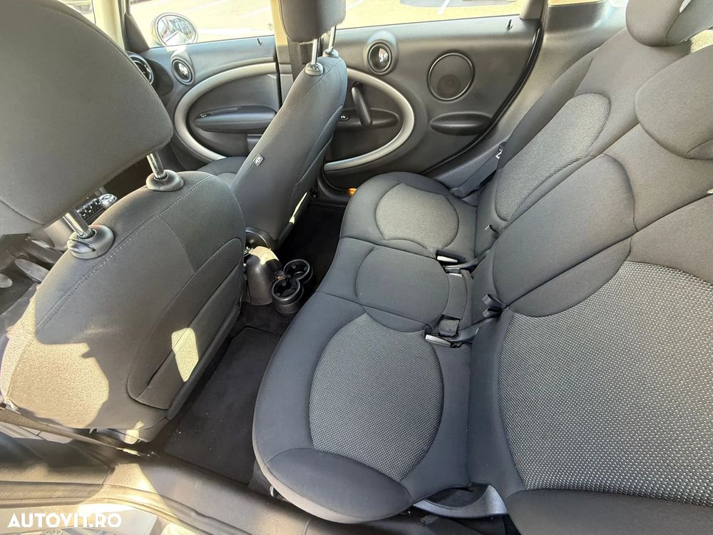 Mini Countryman One D - 9
