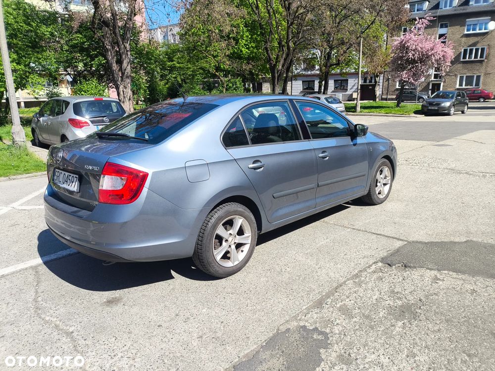 Skoda RAPID 1.2 TSI Active - 6