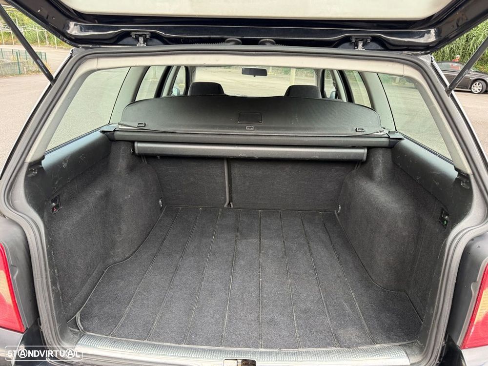 VW Passat Variant - 11