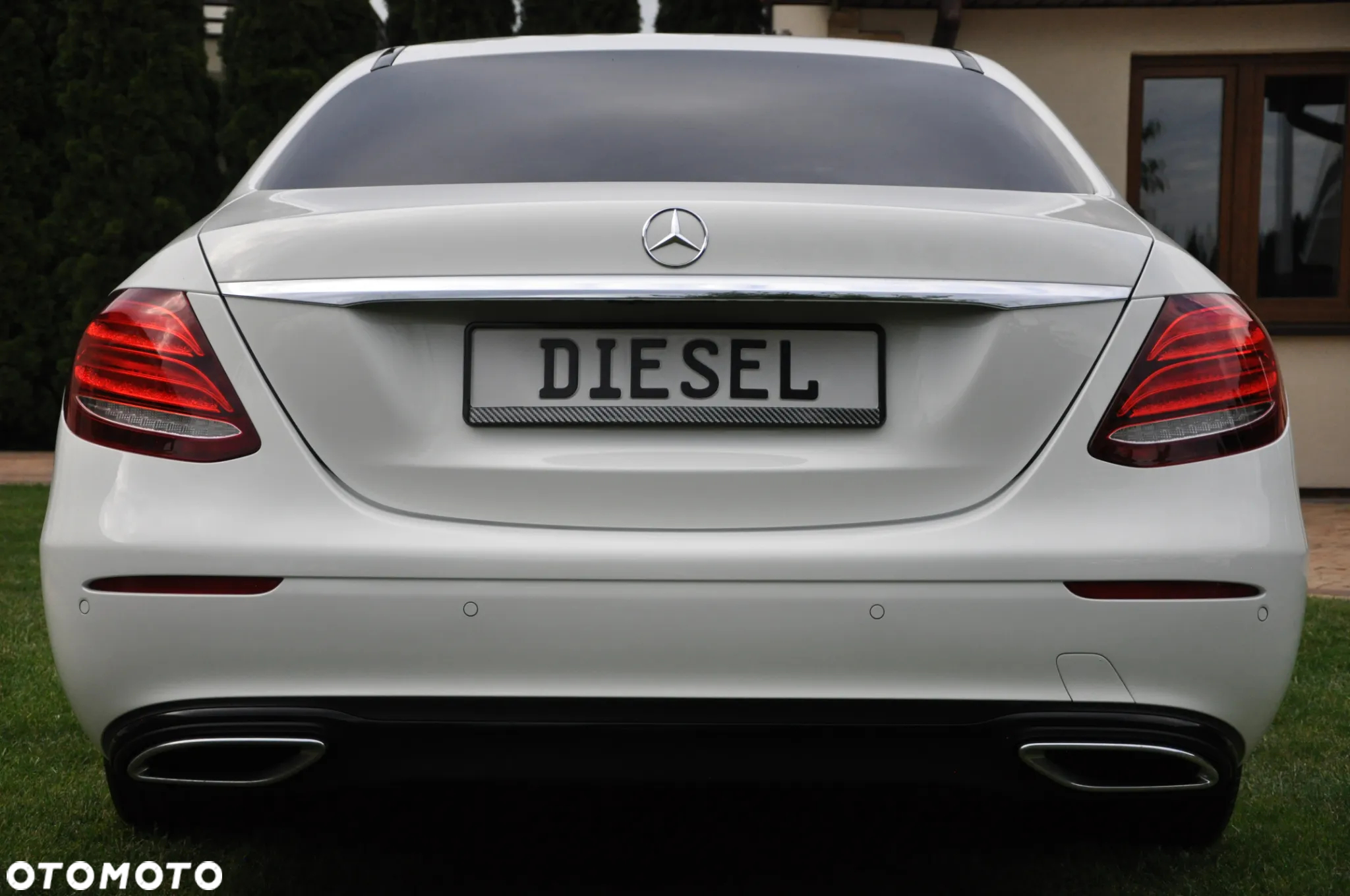 Mercedes-Benz Klasa E - 33