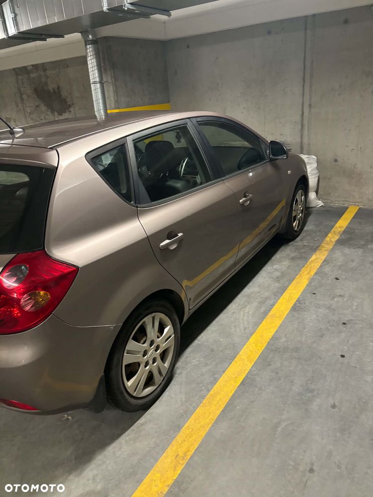 Kia Ceed - 18