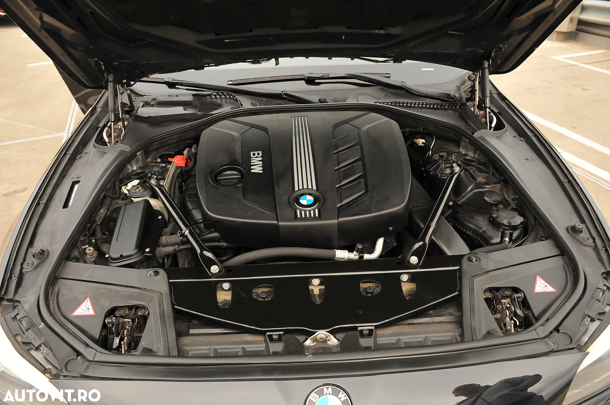 BMW Seria 5 520d Aut. - 23