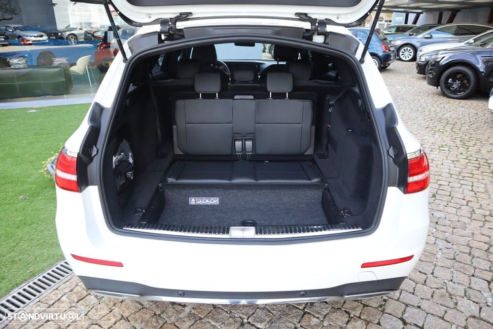 Mercedes-Benz E 220 d AMG 7L - 16