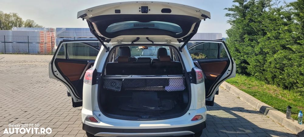 Toyota RAV4 2.5 VVT-i 4x4 Luxury - 10