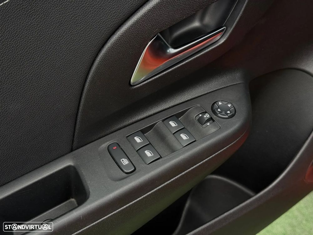 Opel Corsa-e GS - 19