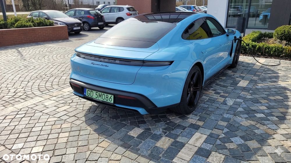 Porsche Taycan - 25