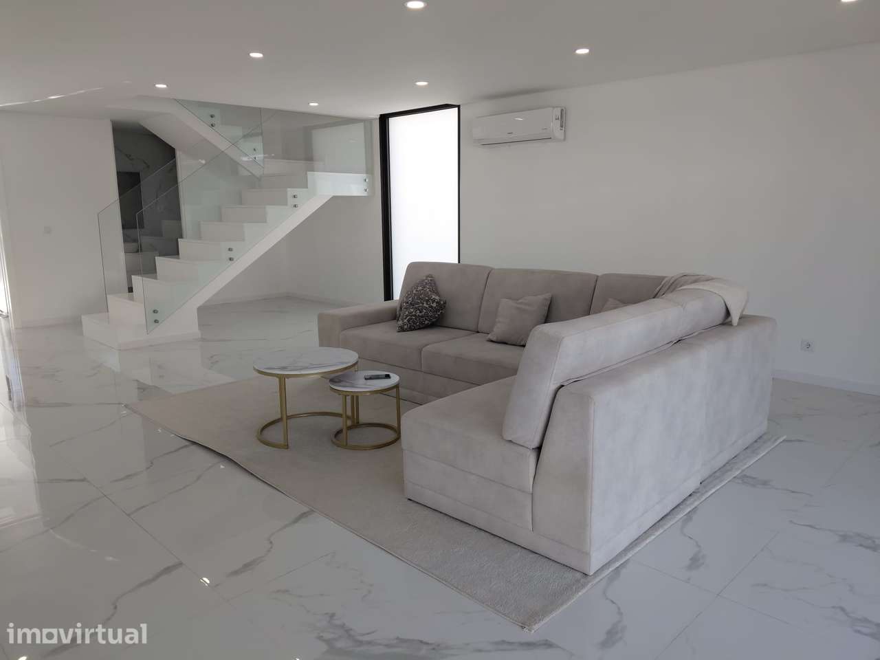 T3+1 -PISCINA - Construir 2024 - Grande imagem: 4/53