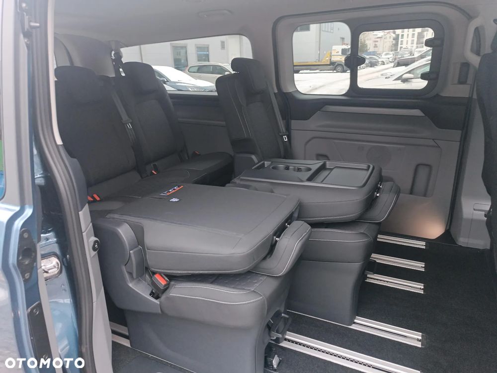 Ford Tourneo Custom 2.0 EcoBlue L2 Titanium - 34