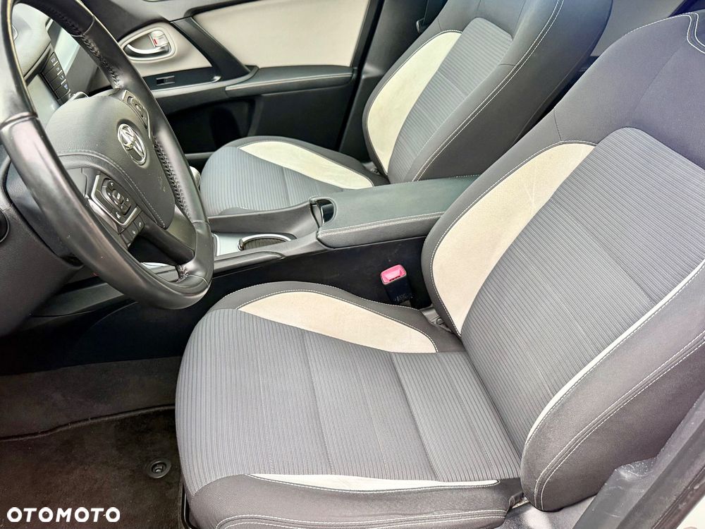 Toyota Avensis Touring Sports 1.8 Executive - 14