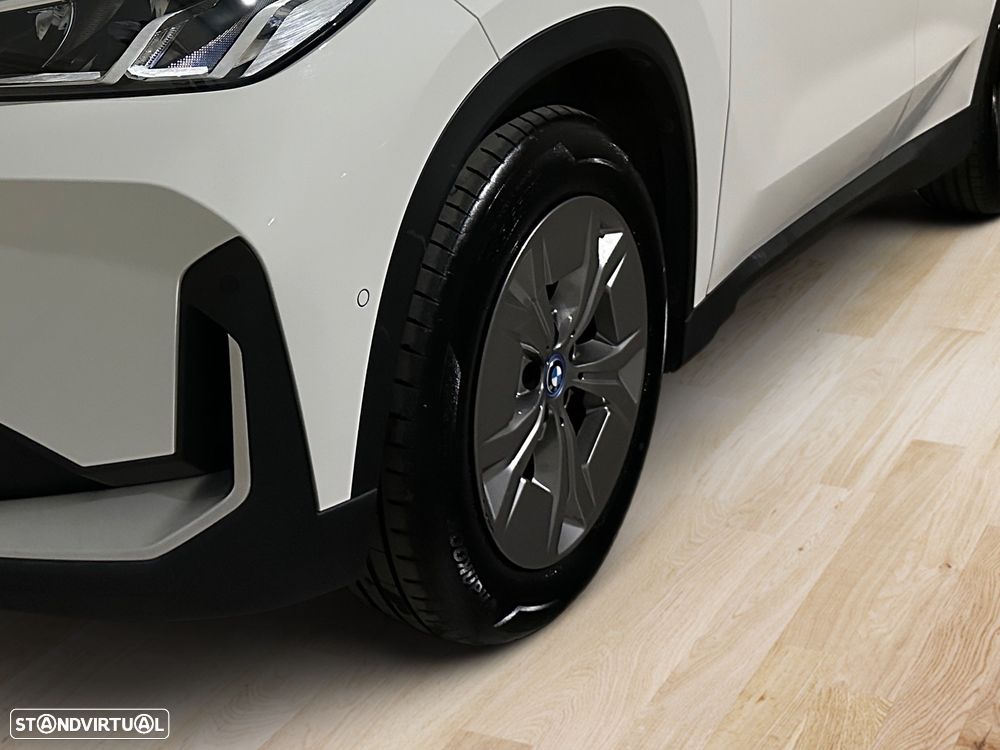 BMW iX1 eDrive20 - 7