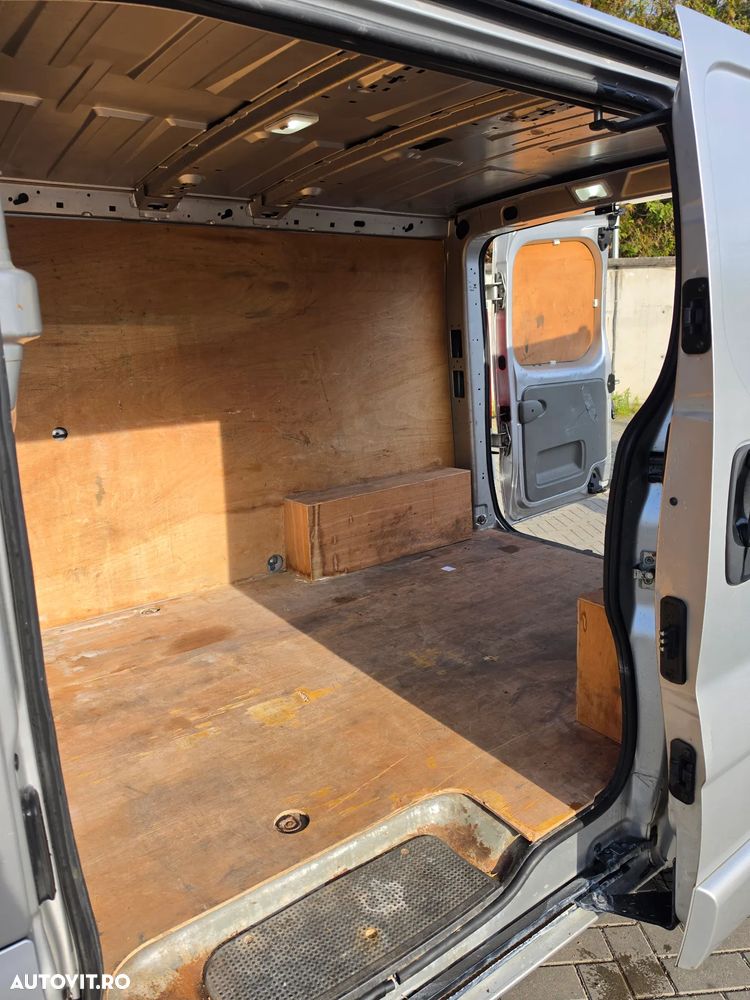 Opel Vivaro - 6