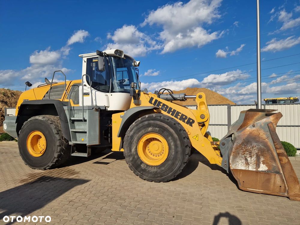 Liebherr L566 2plus2 * 9.854 mth * 2011r. * Pełen Serwis Liebherr * waga PFREUNDT * - 3