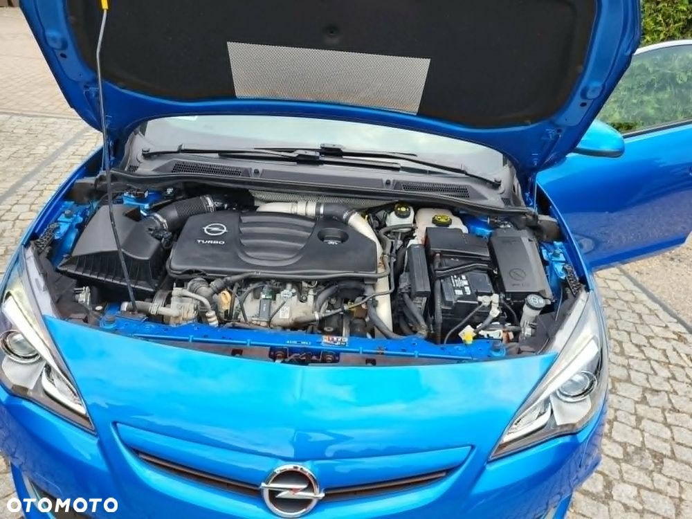Opel Astra OPC - 3