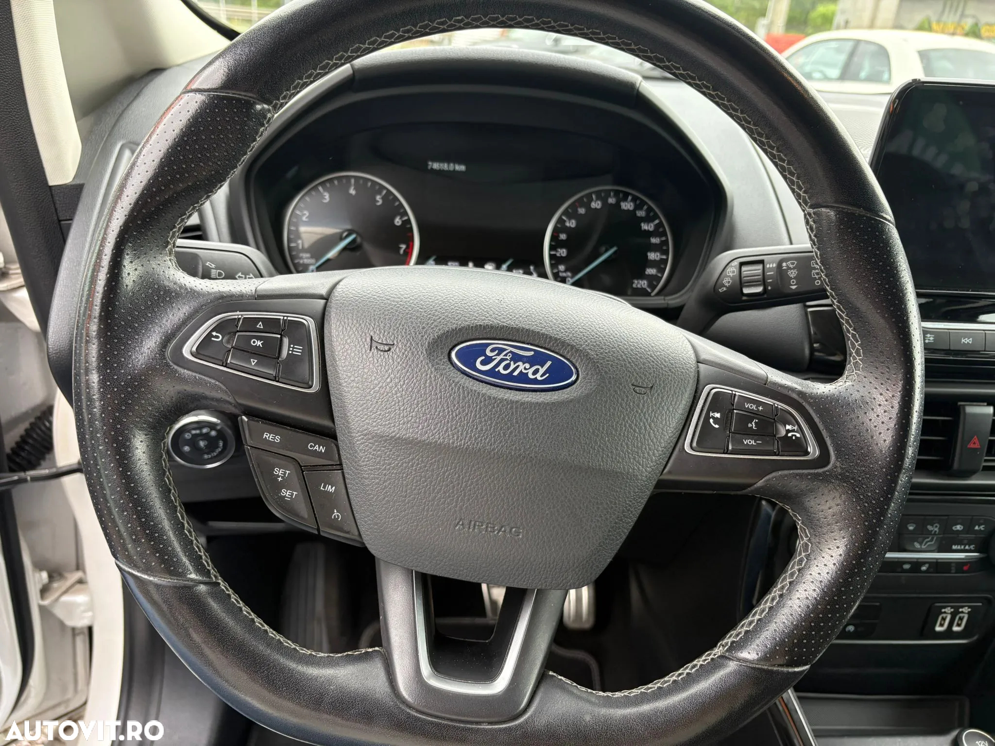 Ford EcoSport 1.0 EcoBoost ST-Line - 9