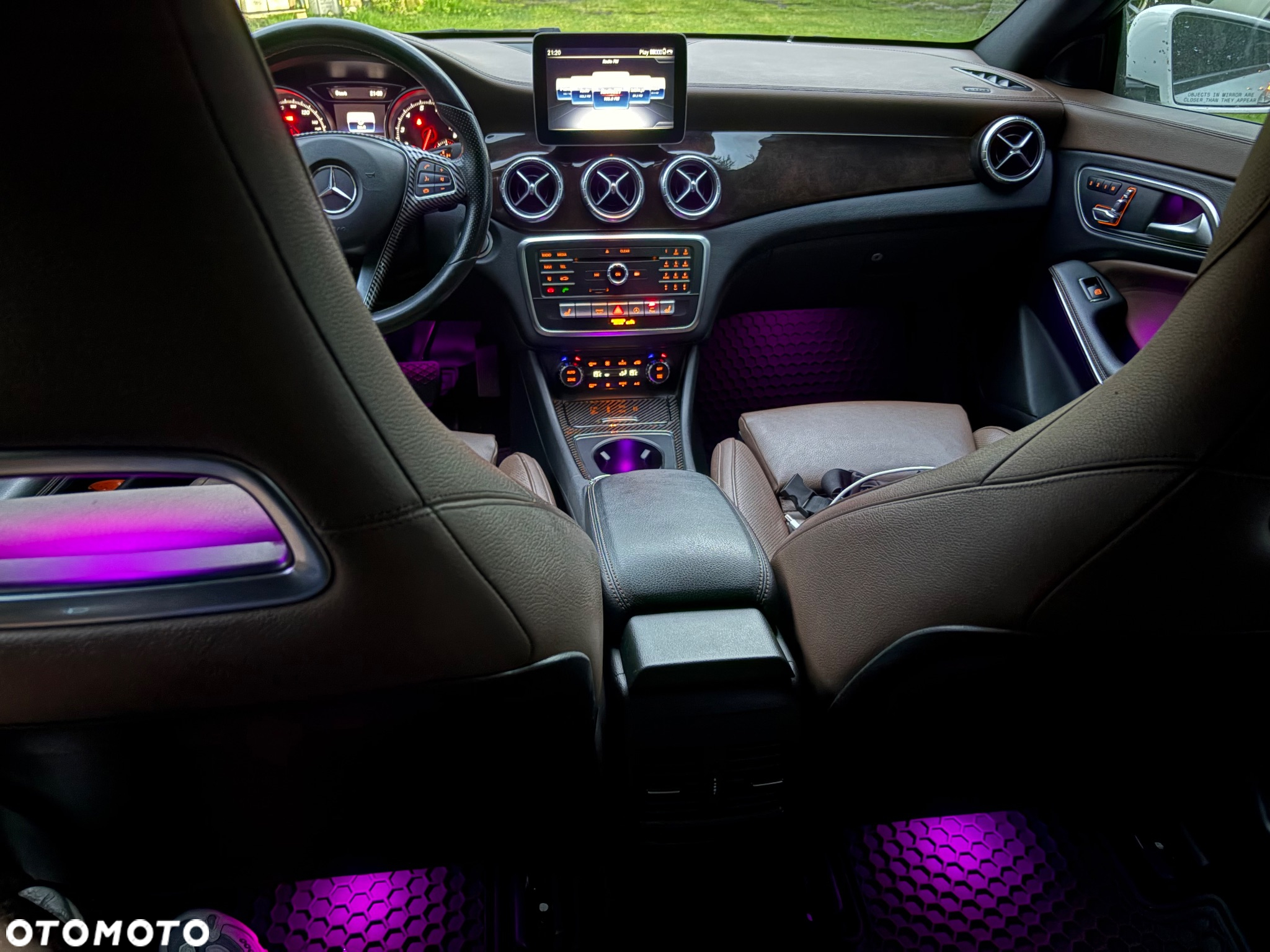 Mercedes-Benz CLA 250 7G-DCT - 11