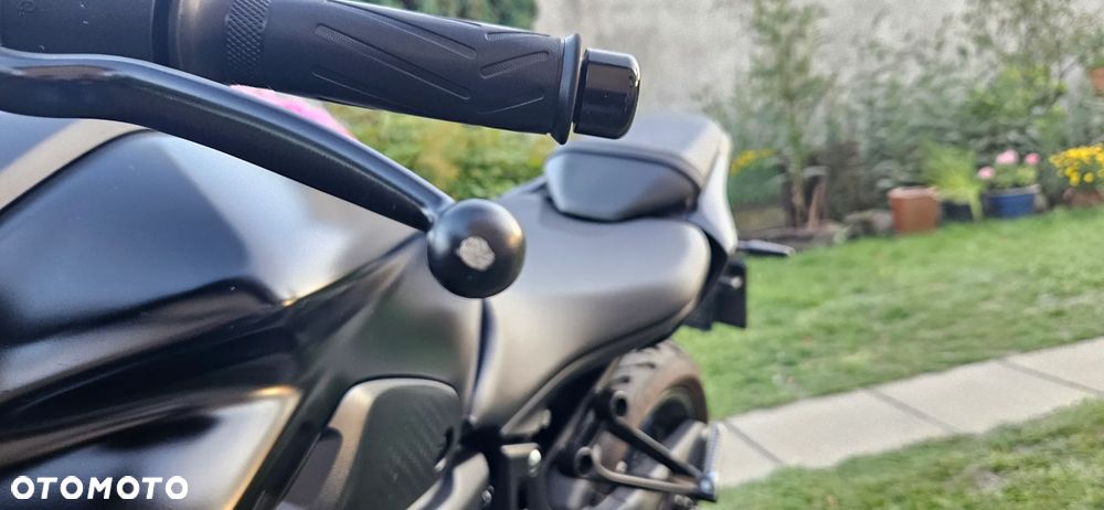Yamaha MT - 6