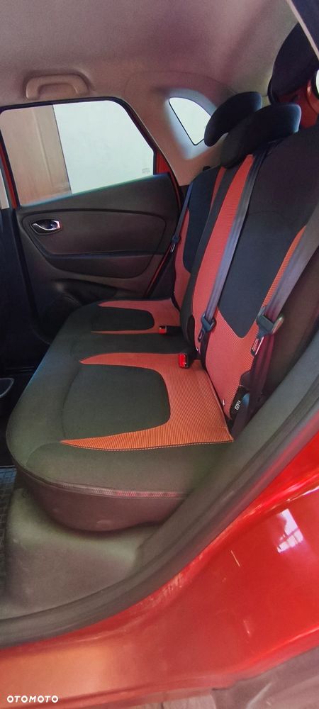 Renault Captur 1.5 dCi Intens EDC - 8