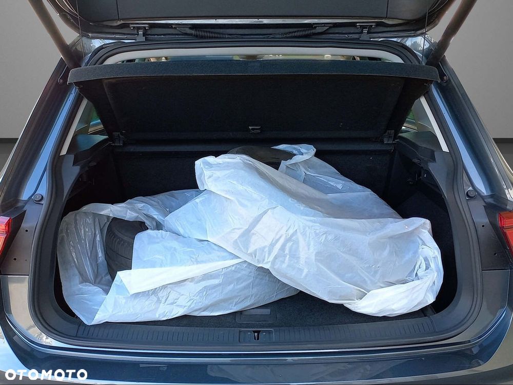 Volkswagen Tiguan - 31