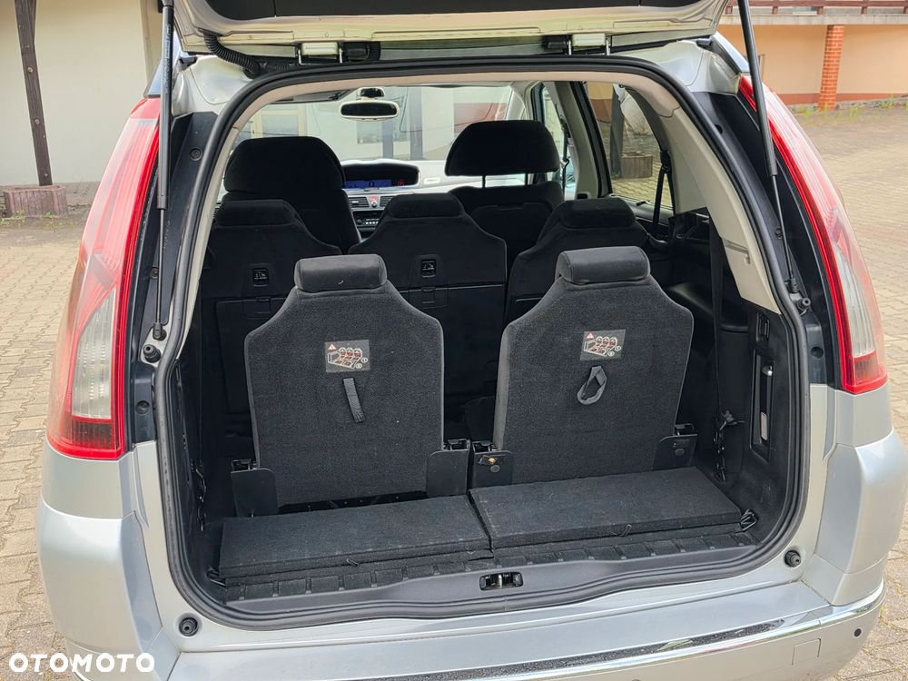 Citroën C4 Grand Picasso - 11
