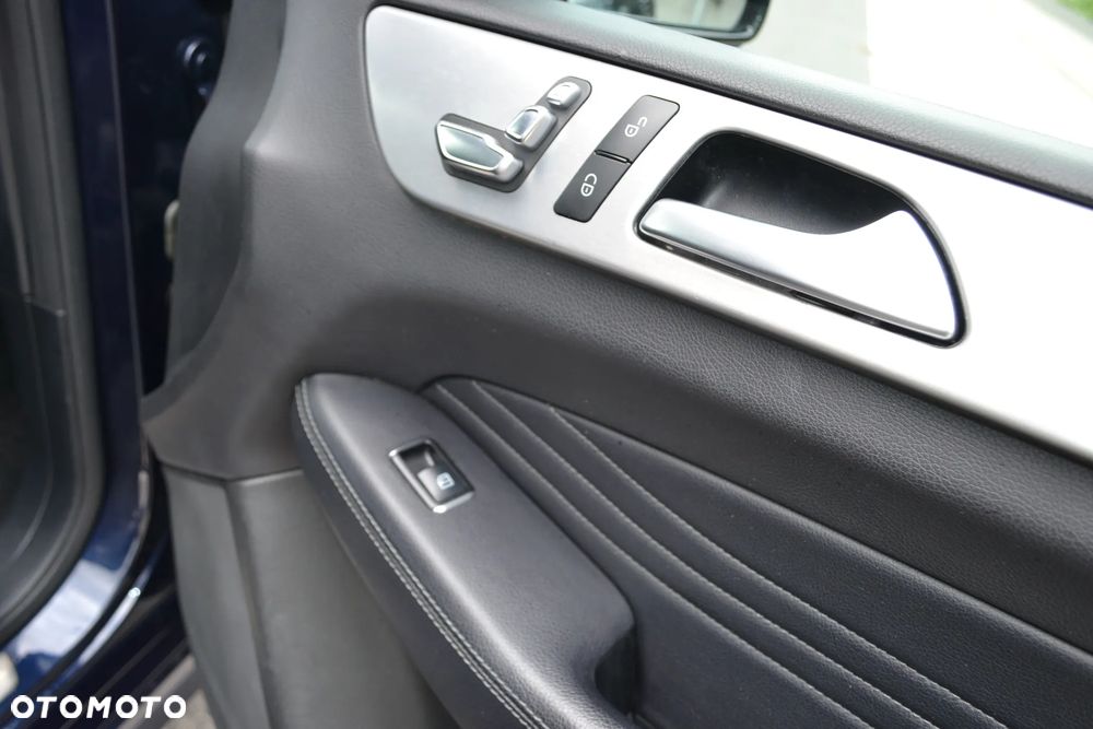 Mercedes-Benz GLE - 21