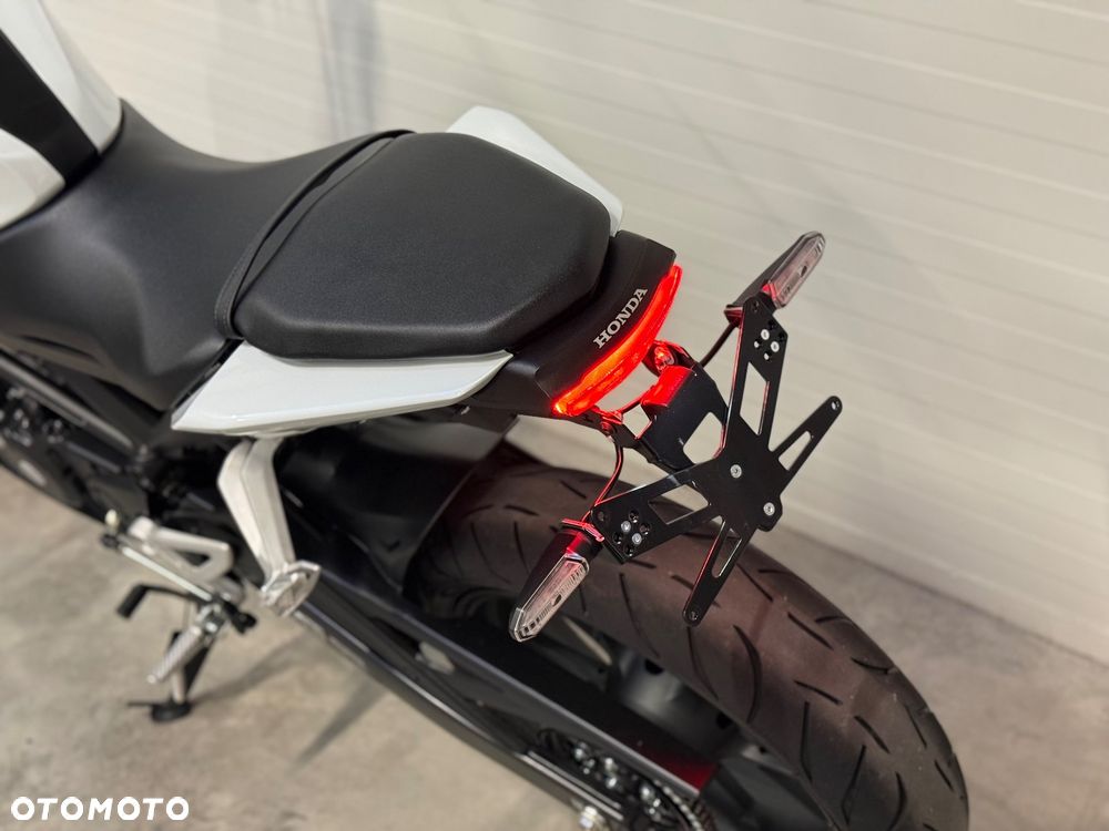 Honda CB - 33