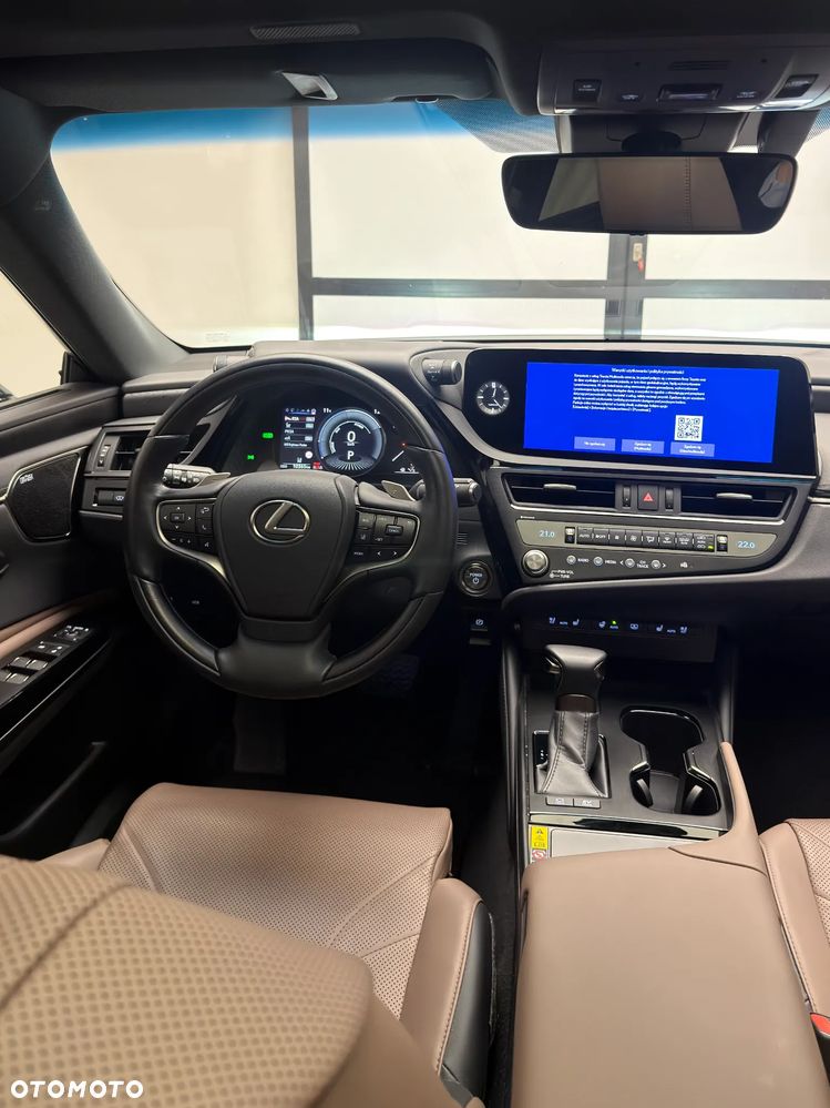 Lexus ES - 13