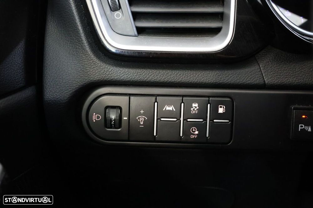 Kia XCeed 1.6 GDi PHEV Drive - 17