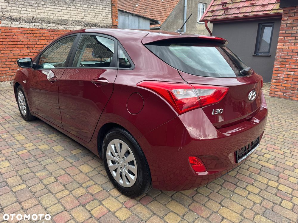 Hyundai i30 blue 1.4 Trend - 5