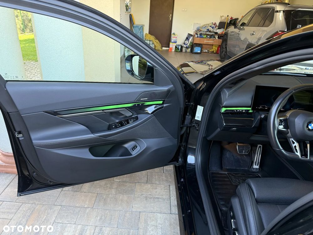 BMW Seria 5 520d xDrive mHEV M Sport - 13