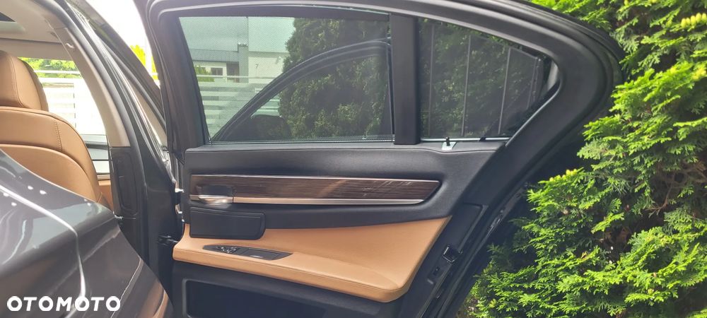BMW Seria 7 730d Blue Performance - 16