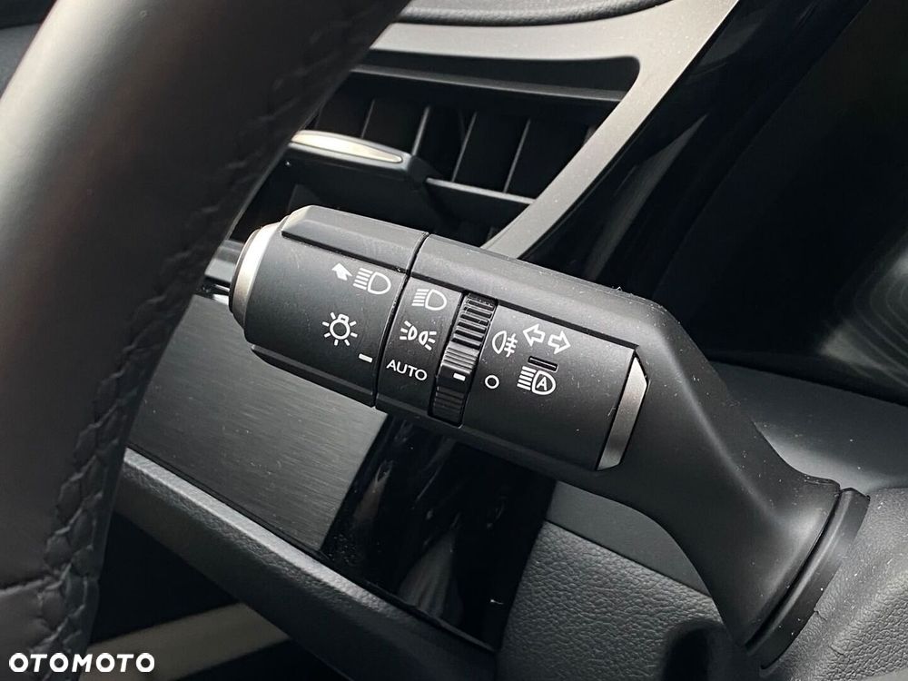 Lexus ES 300h Business Edition - 28