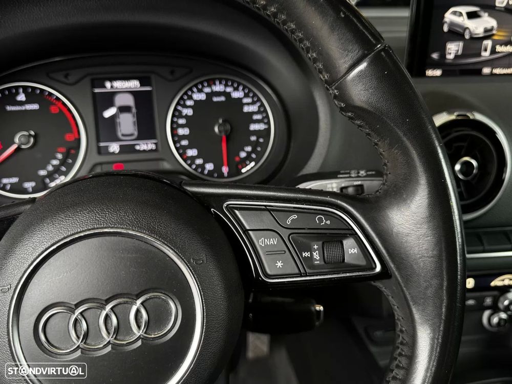 Audi A3 Sportback 1.6 TDI S-line - 32