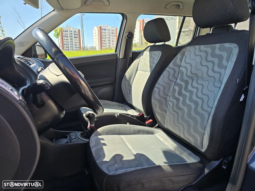 Skoda Fabia 1.2 Ambiente - 10