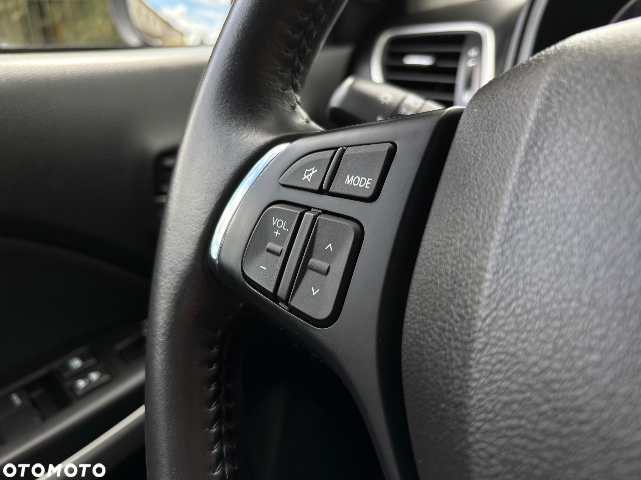 Suzuki Baleno 1.2 Premium - 30