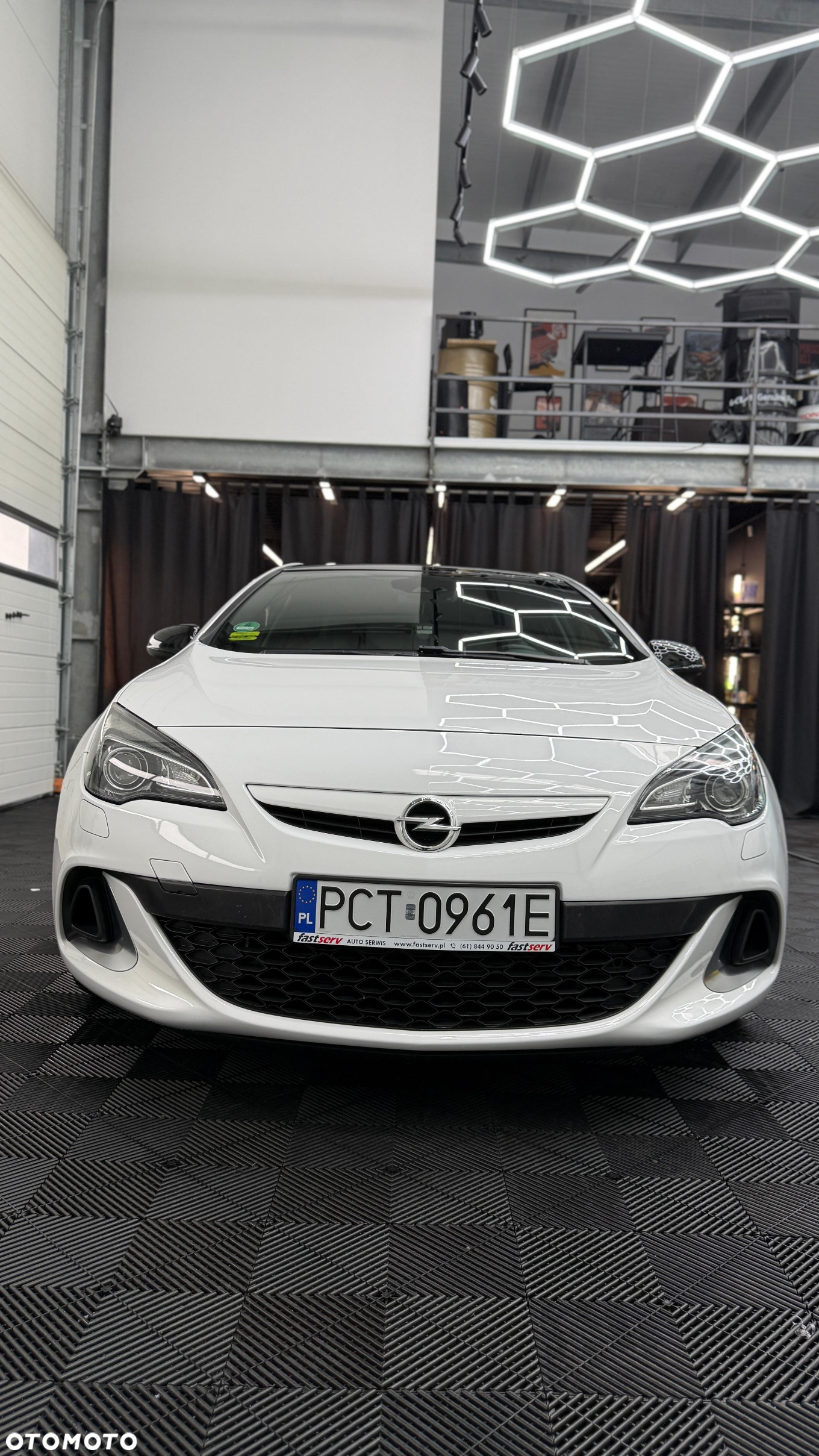 Opel Astra OPC Start/Stop - 4