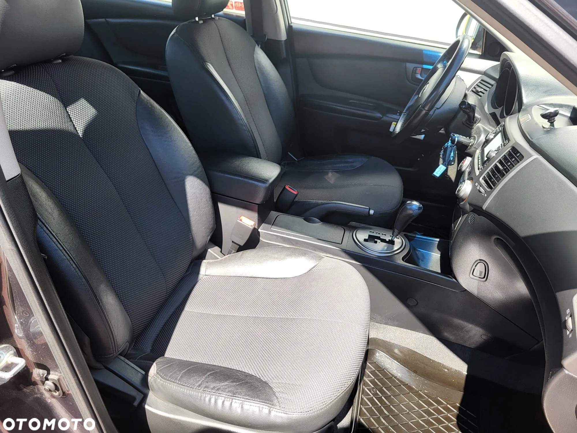 Kia Magentis 2.0 CRDi Gold - 11