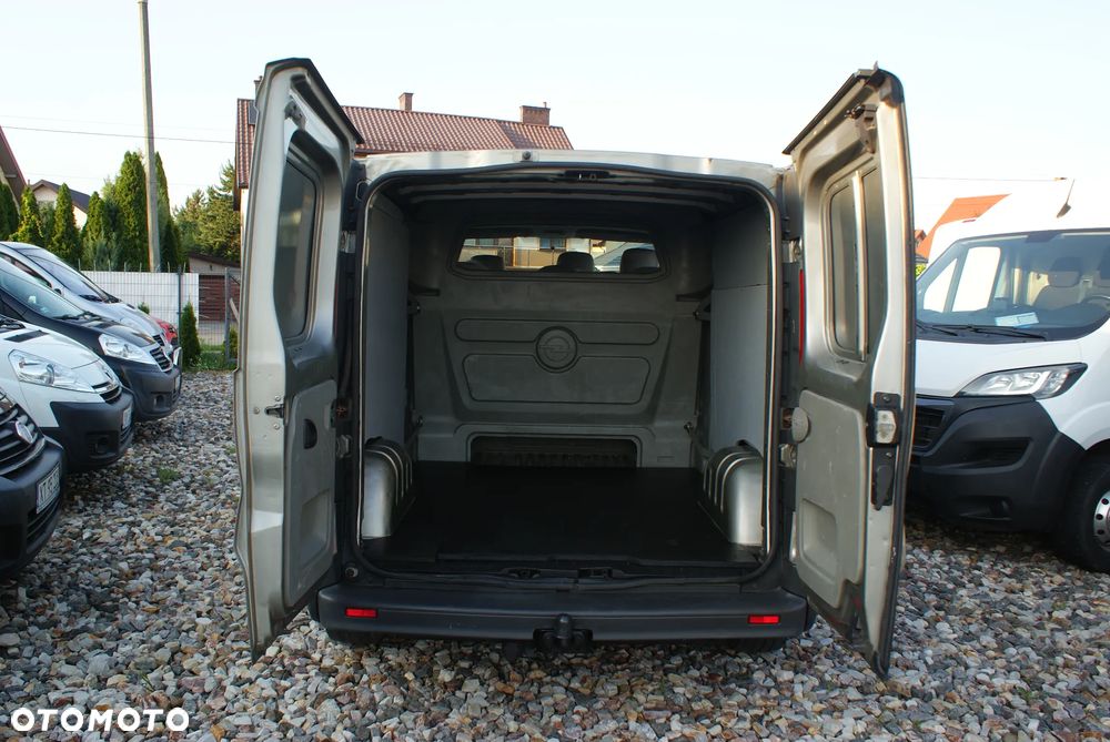 Opel Vivaro - 13