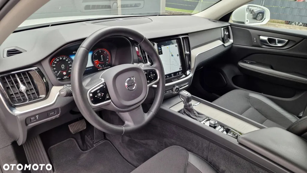 Volvo V60 Cross Country D4 AWD Geartronic - 21