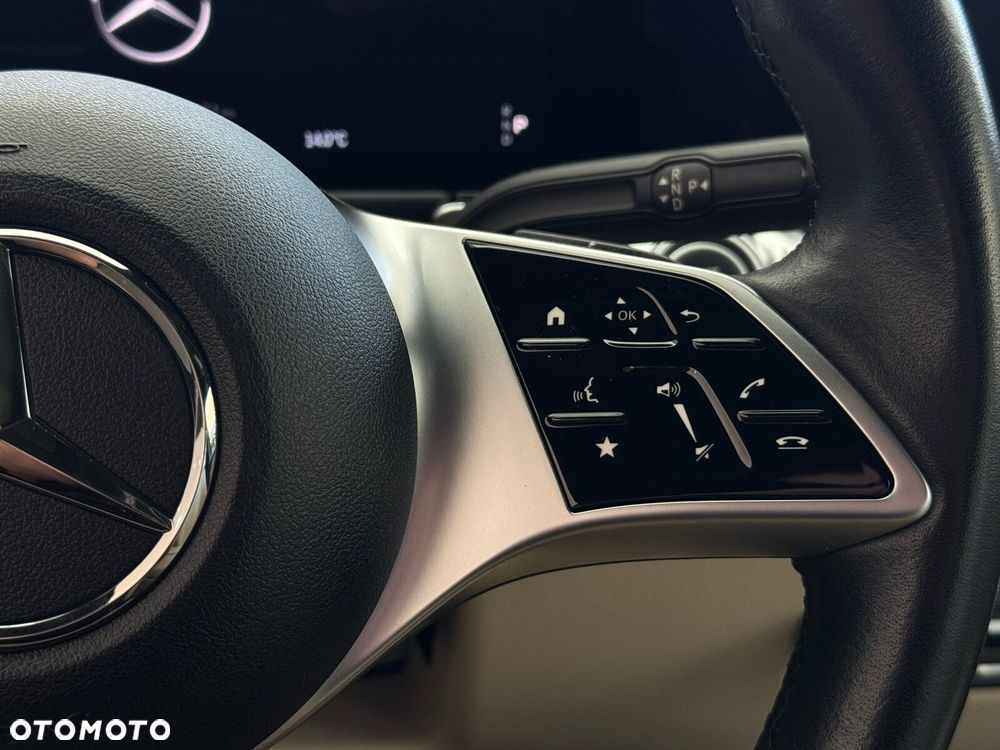 Mercedes-Benz GLB - 23