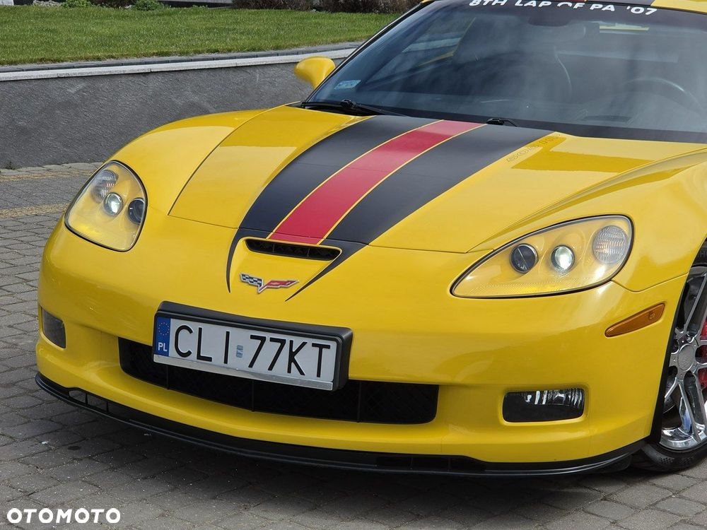 Chevrolet Corvette - 14