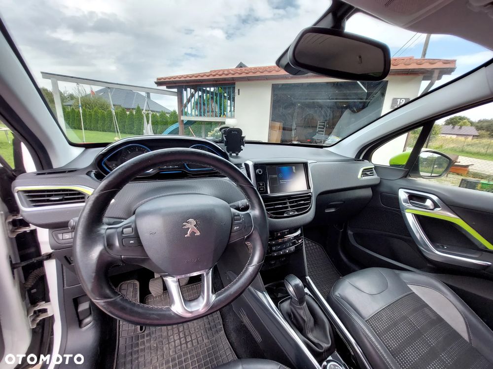 Peugeot 2008 e-HDi FAP 92 STOP & START Allure - 8