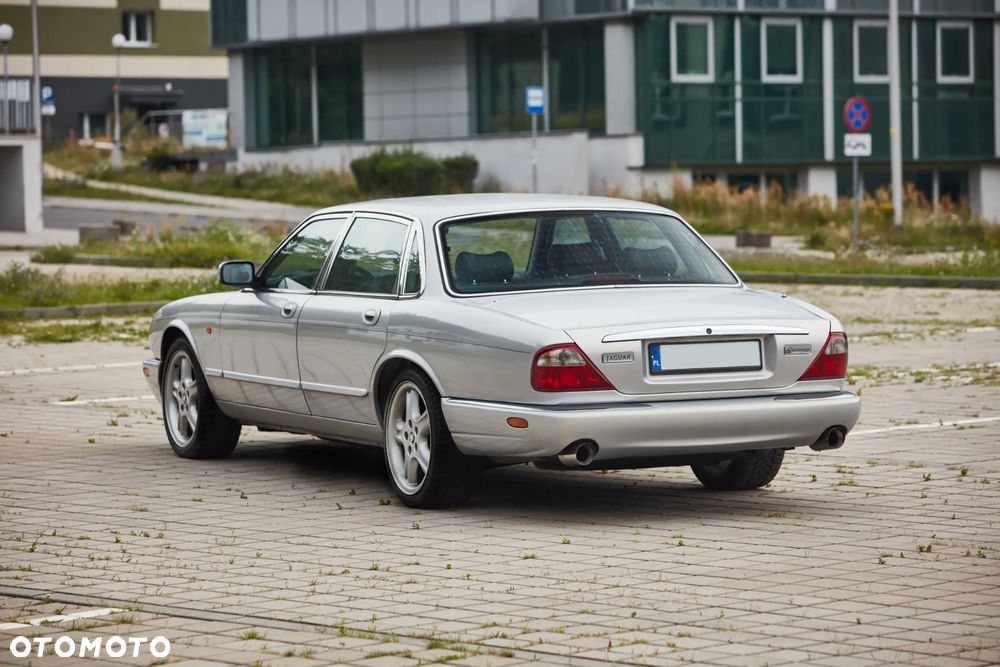 Jaguar XJ Sovereign 4.0 - 5