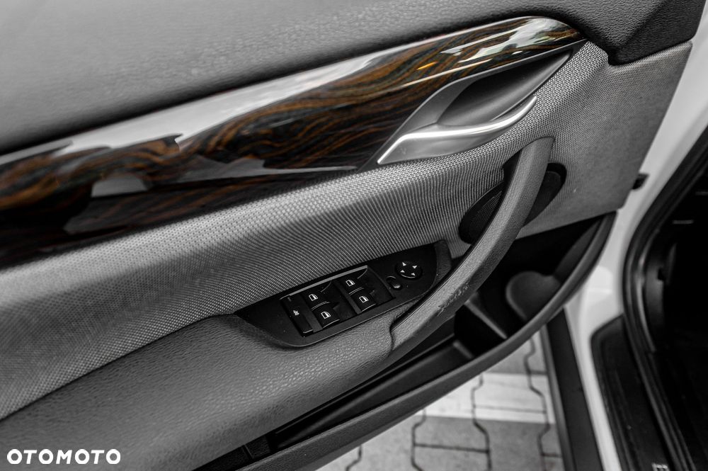 BMW X1 xDrive23d - 19