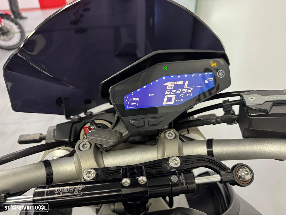 Yamaha MT-09 - 6