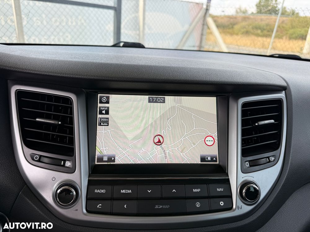 Hyundai Tucson blue 1.7 CRDi 2WD DCT Premium - 18