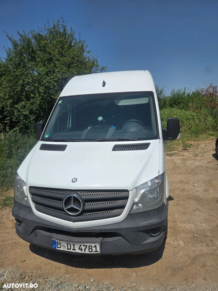 Mercedes-Benz Sprinter - 1