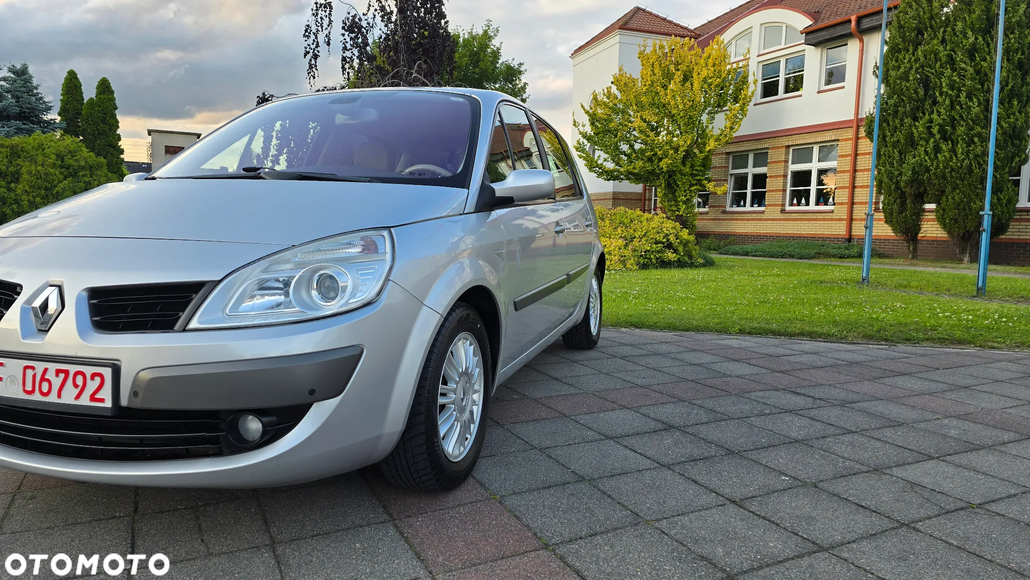 Renault Scenic 2.0 16V Dynamique - 33
